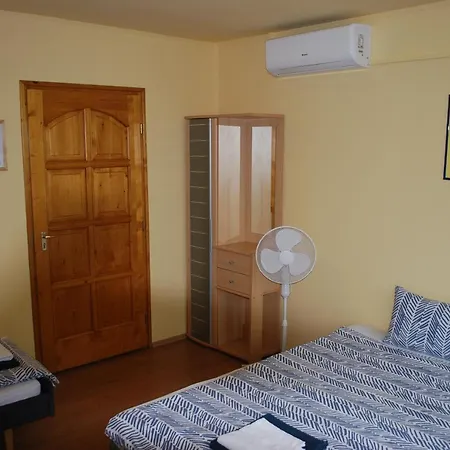 Casa Napsugar Panzio * Apostag