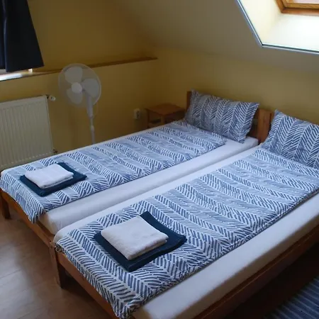 فندق مبيت وإفطار Casa Napsugar Panzio 3*