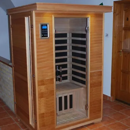 Casa Napsugar Panzio Nocleg ze śniadaniem Apostag