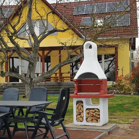 Casa Napsugar Panzio فندق مبيت وإفطار Apostag