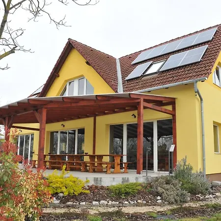 Casa Napsugar Panzio