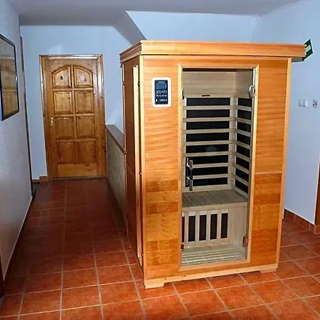 Casa Napsugar Panzio Apostag